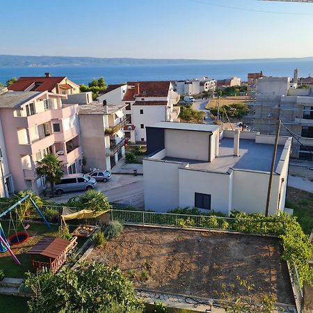 Sunshine Apartments ポドストラナ エクステリア 写真